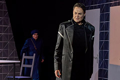 Jochen Kupfer as Pizarro