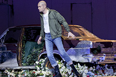 Jochen Kupfer als Orest